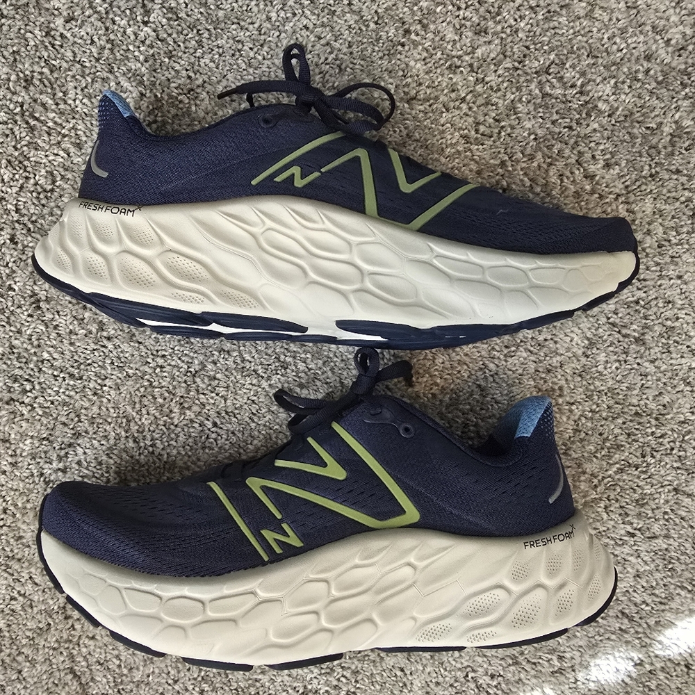 New Balance Fresh Foam X More v4 Sneakers - Navy and Lime - Picture 7 of 13